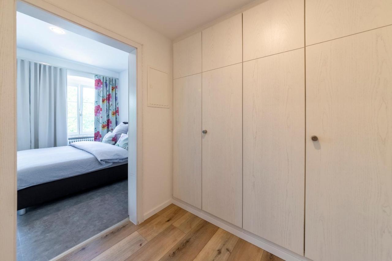 11 Apartment